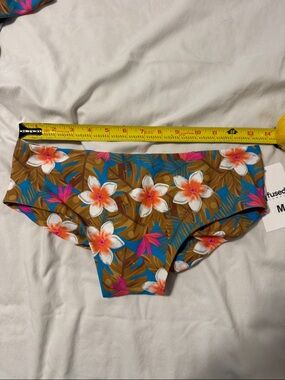 NWT Fused Hawaii Kona Bikini Bottoms - Hawaii My Home - Size Medium